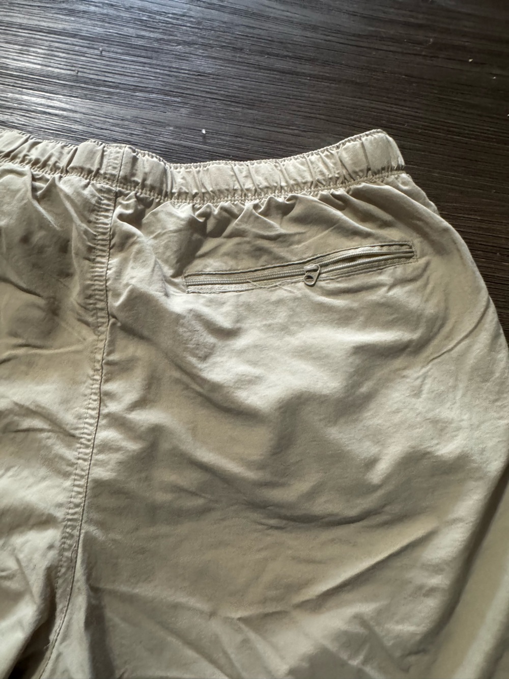 Columbia Men's Tan Elastic Waist Outdoor Shorts - Picture 5 of 10